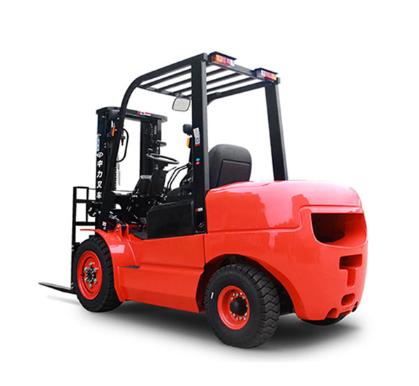 3.03.5噸內(nèi)燃叉車(chē)